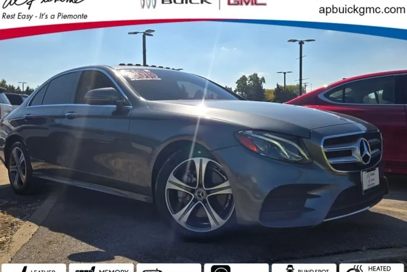 2019 Mercedes Benz E 300 4MATIC Sedan photo 1