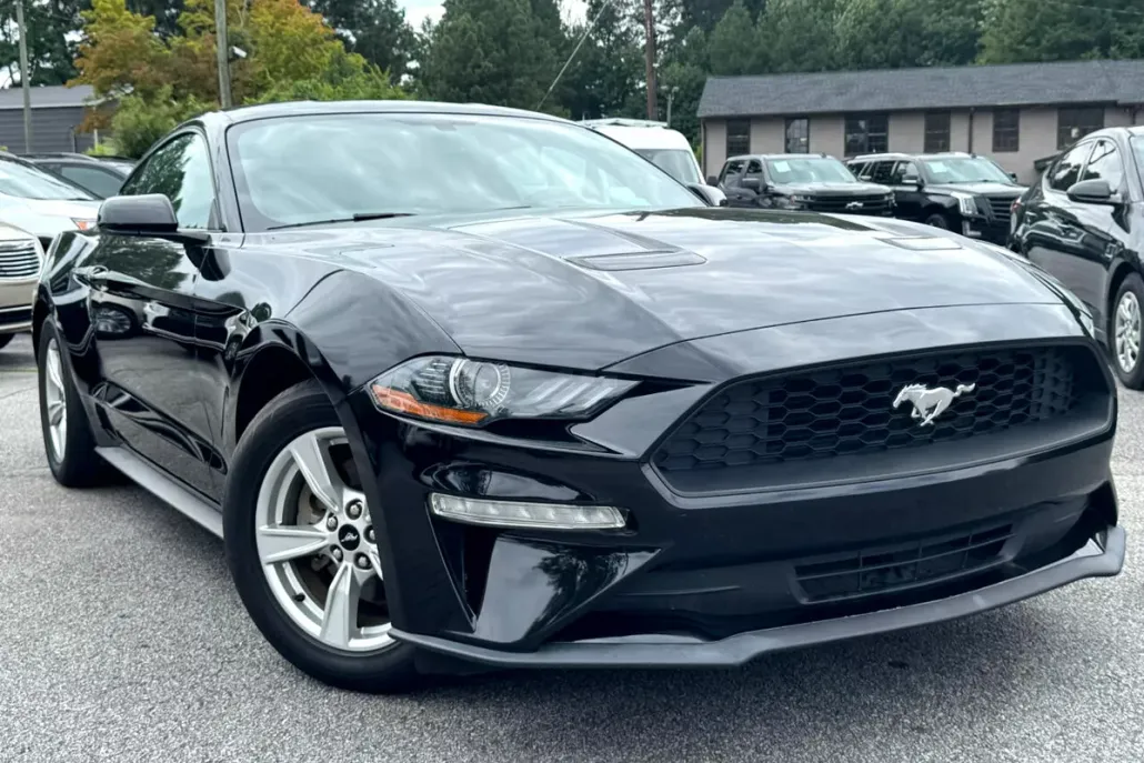 2020 Ford Mustang EcoBoost photo 1