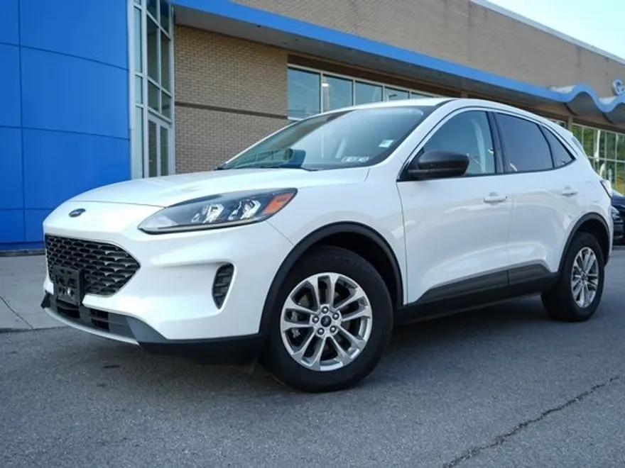 2022 Ford Escape SE photo 1