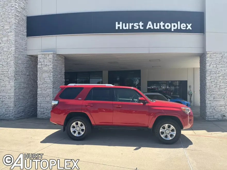 2015 Toyota 4Runner SR5 photo 1