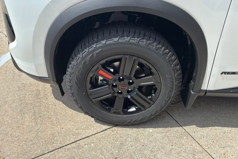 2026 Nissan Rogue SV photo 1