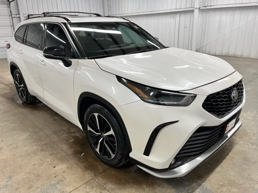 2021 Toyota Highlander XSE photo 1