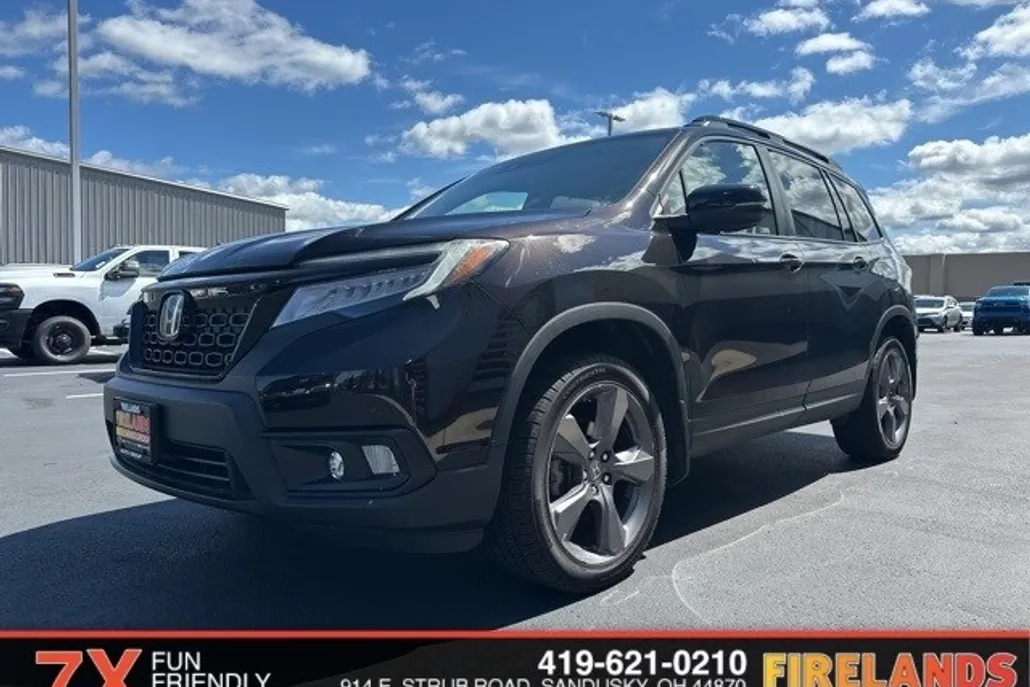 2019 Honda Passport Touring photo 1