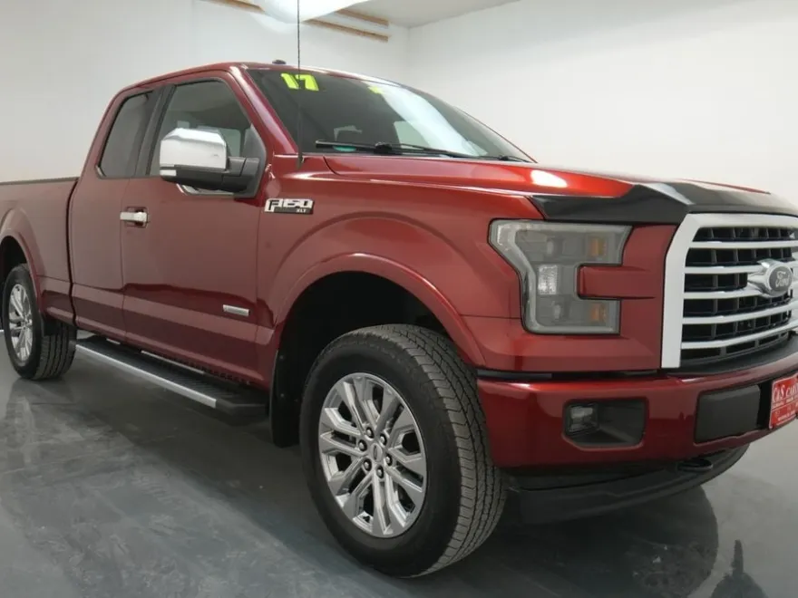 2017 Ford F-150 XLT photo 1