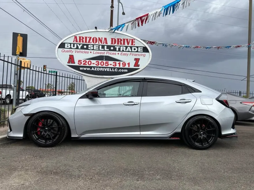 2017 Honda Civic Sport Touring photo 1