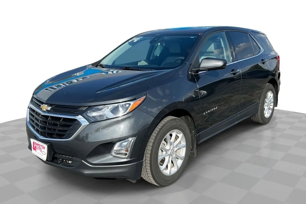 2020 Chevrolet Equinox LT photo 1
