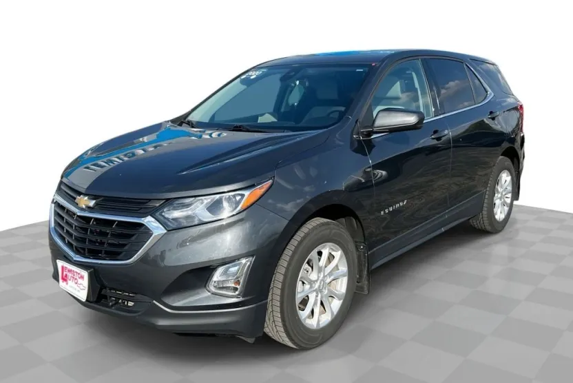 2020 Chevrolet Equinox LT photo 1