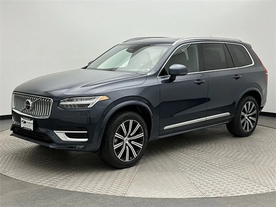 2025 Volvo XC90 Plus photo 1