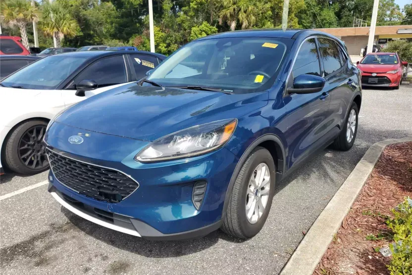 2020 Ford Escape SE photo 1