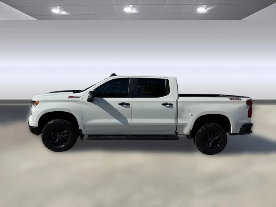 2024 Chevrolet Silverado 1500 LT Trail Boss photo 1