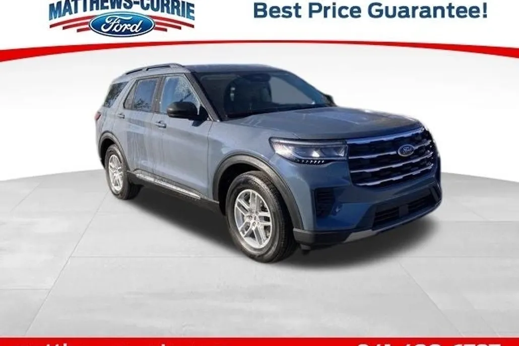 2025 Ford Explorer photo 1