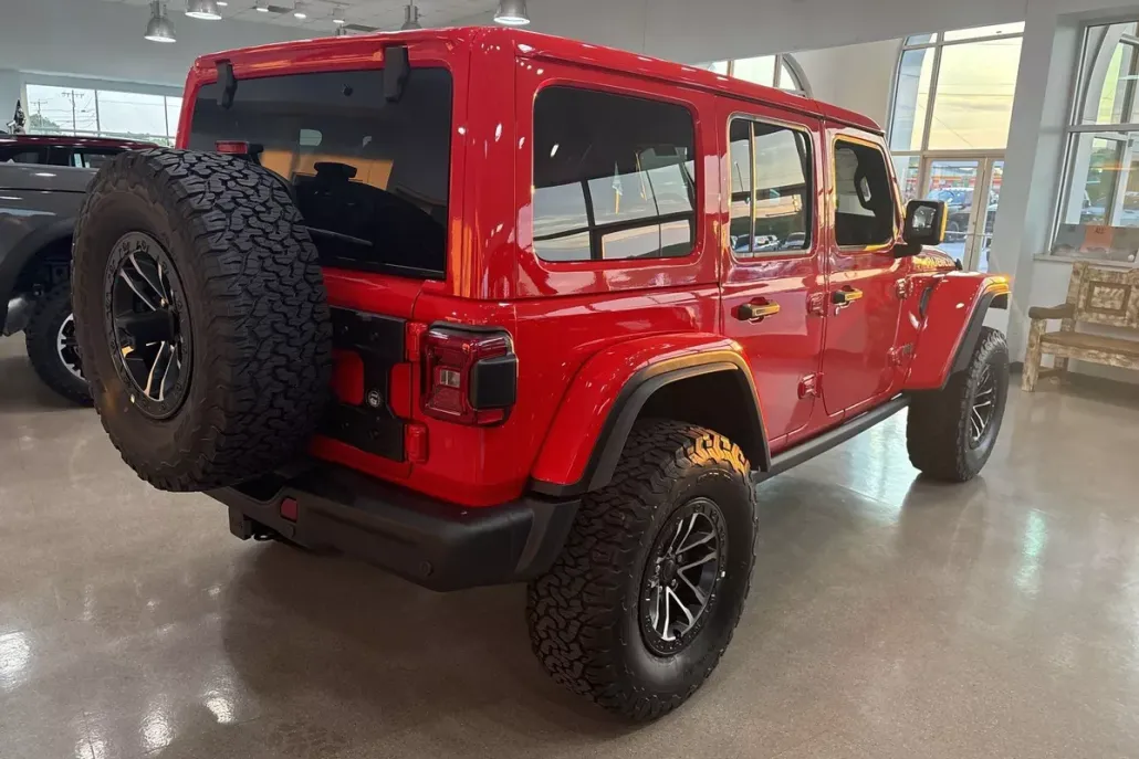 2025 Jeep Wrangler Rubicon X photo 1