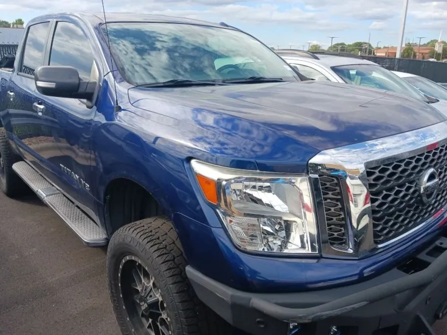 2018 Nissan Titan S photo 1