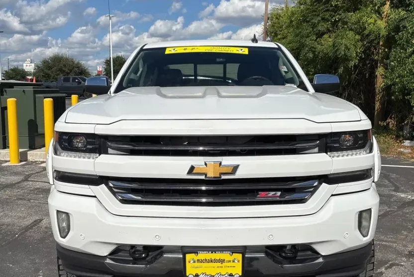 2016 Chevrolet Silverado 1500 LTZ photo 1