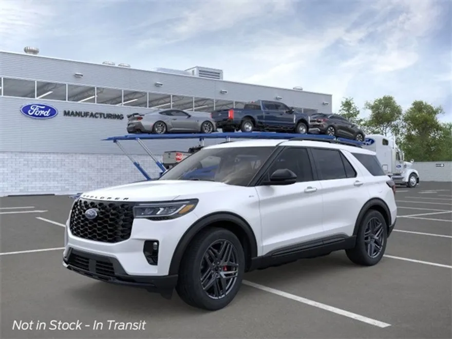 2025 Ford Explorer ST-Line photo 1