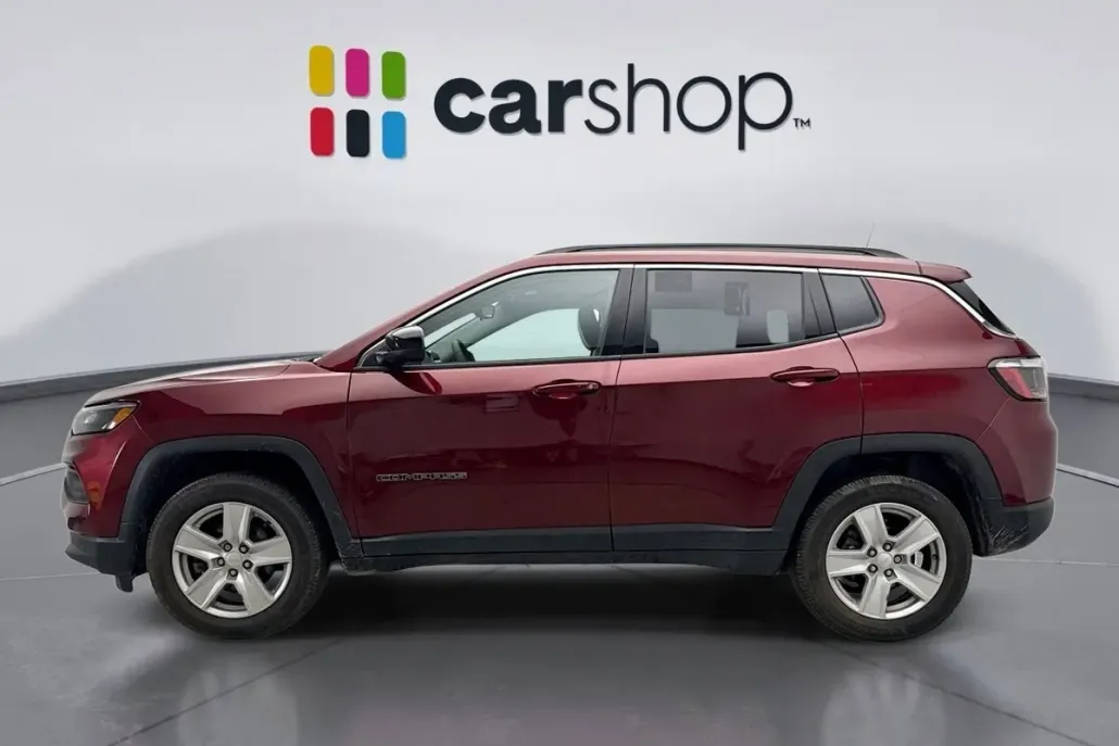 2022 Jeep Compass Latitude photo 1