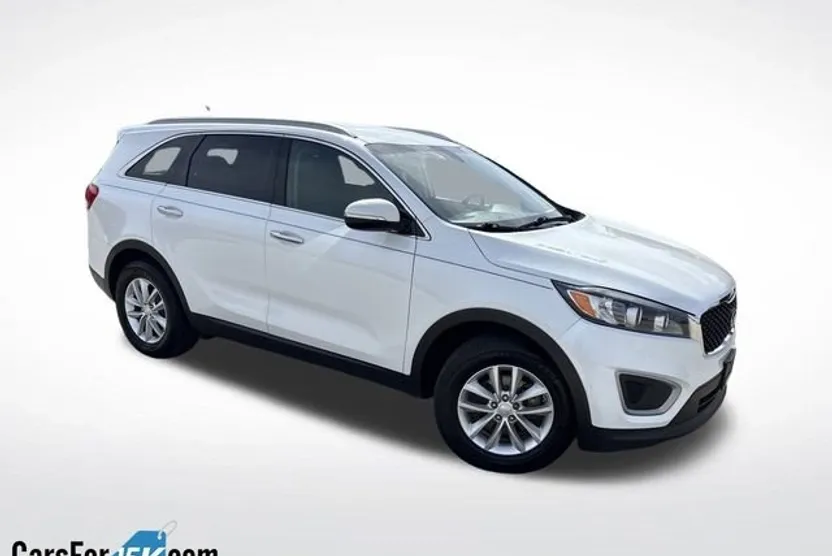 2017 Kia Sorento LX photo 1