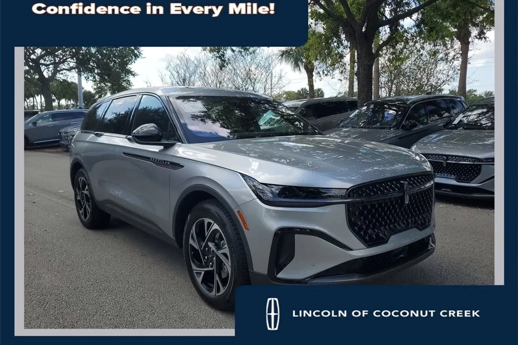 2025 Lincoln Nautilus Premiere photo 1