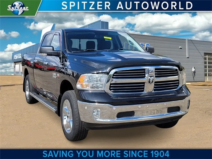 2018 Ram 1500 SLT photo 1