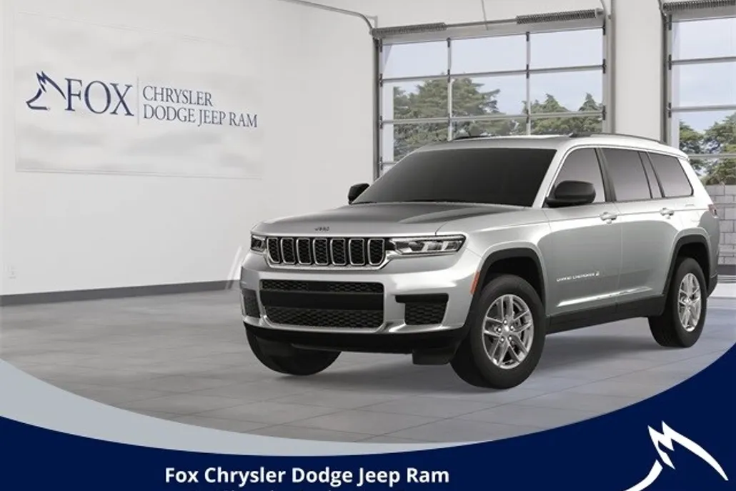 2025 Jeep Grand Cherokee Laredo photo 1