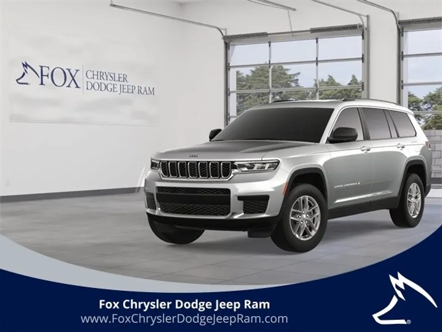 2025 Jeep Grand Cherokee Laredo photo 1