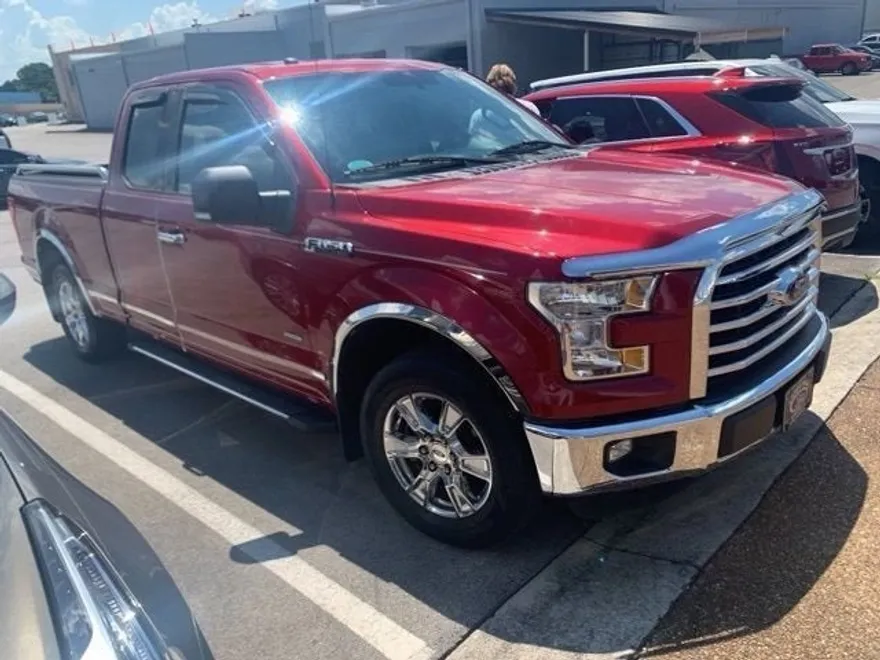 2016 Ford F-150 XLT photo 1