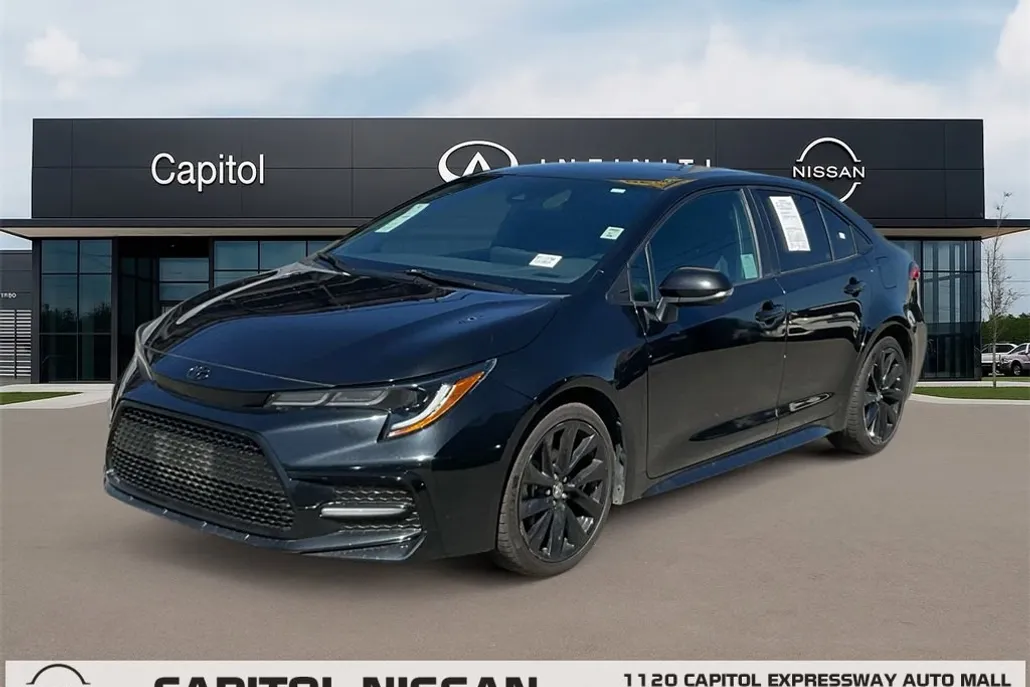 2022 Toyota Corolla SE photo 1