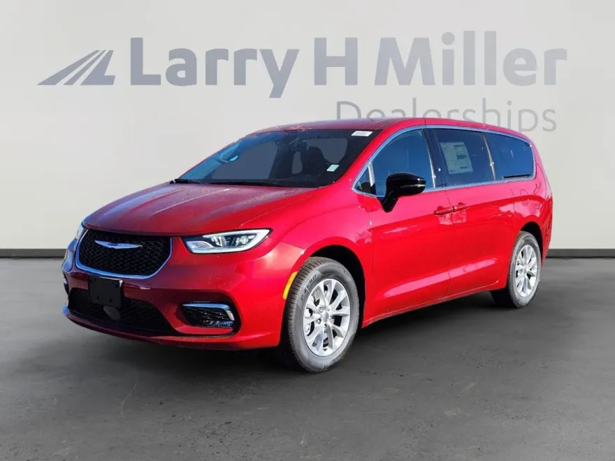 2025 Chrysler Pacifica photo 1