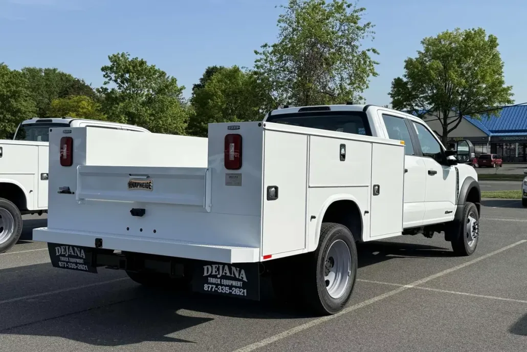 2025 Ford F-550 XL photo 1