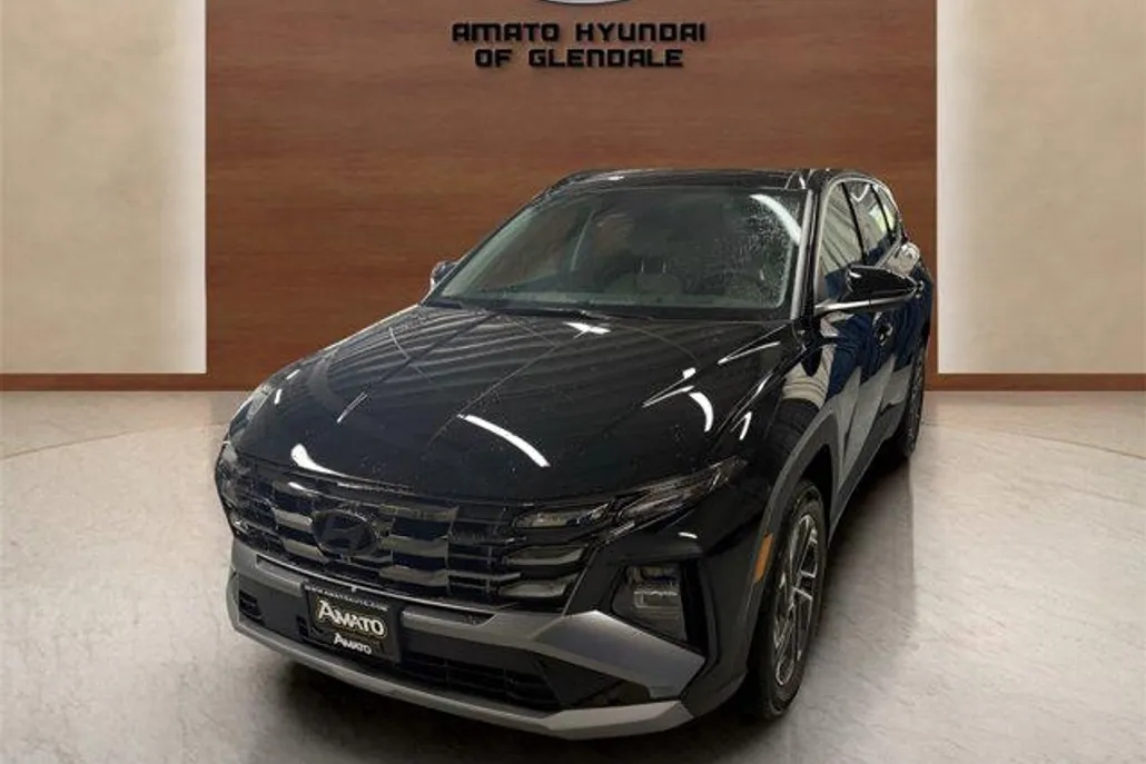 2025 Hyundai Tucson Hybrid Limited photo 1