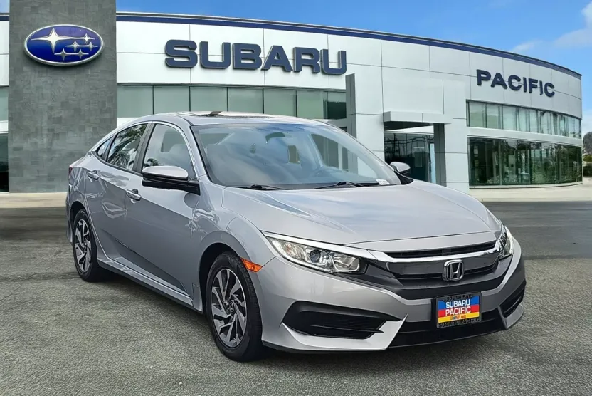 2018 Honda Civic EX photo 1