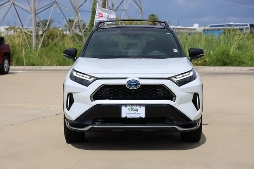 2023 Toyota RAV4 Prime XSE Premium photo 1