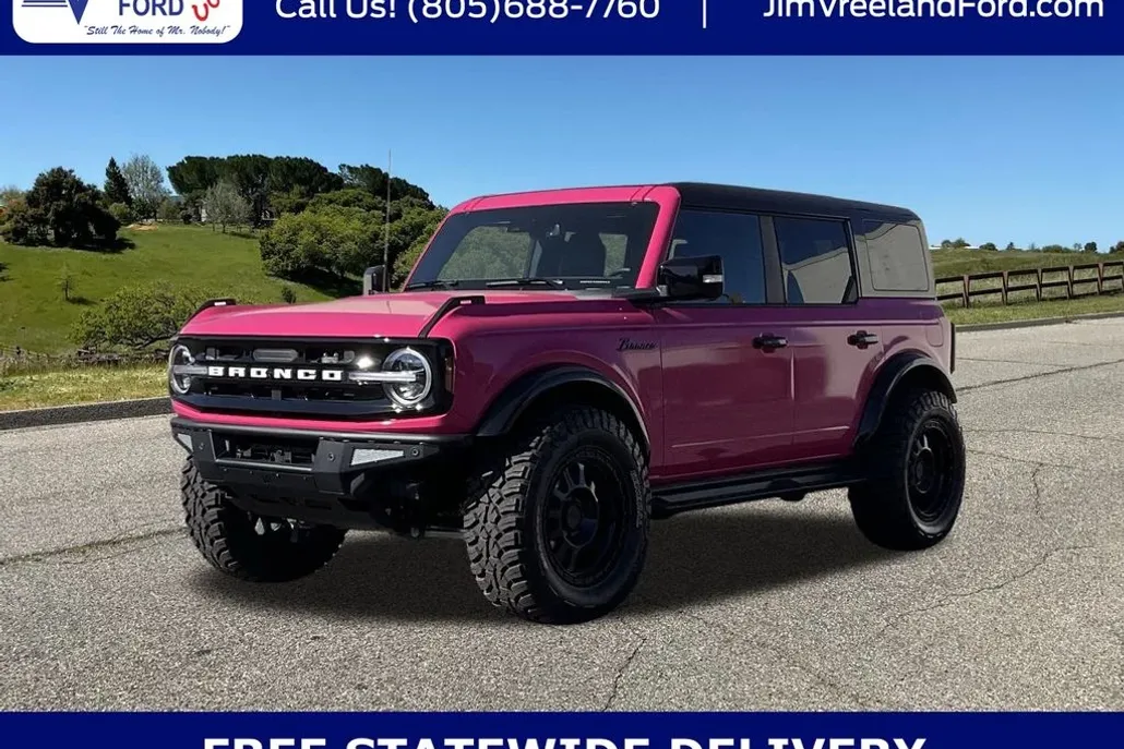 2024 Ford Bronco Outer Banks photo 1