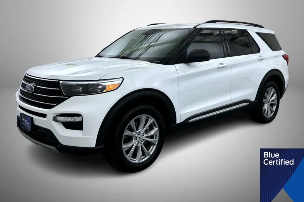 2021 Ford Explorer XLT photo 1