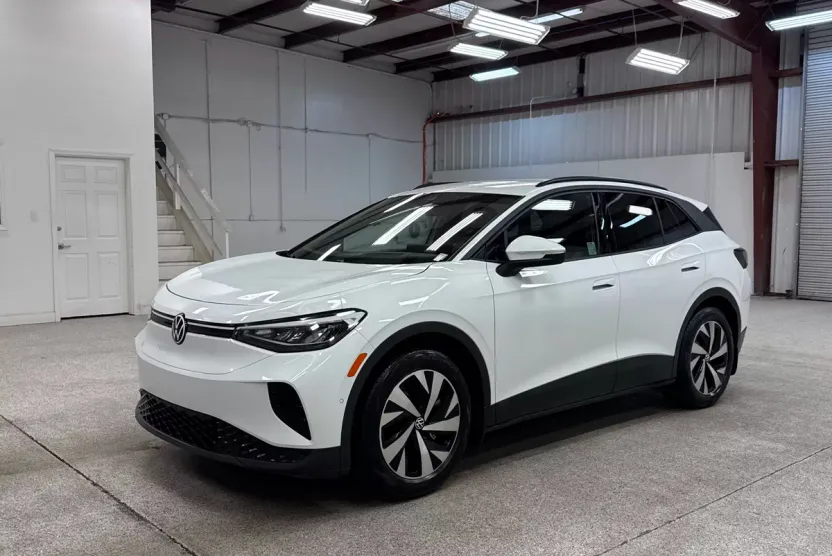 2024 Volkswagen ID.4 Standard photo 1