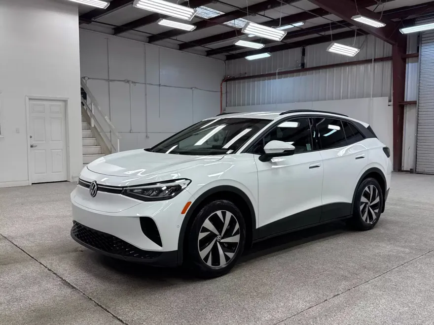 2024 Volkswagen ID.4 Standard photo 1