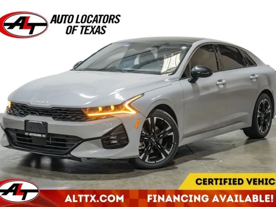 2022 Kia K5 GT-Line photo 1