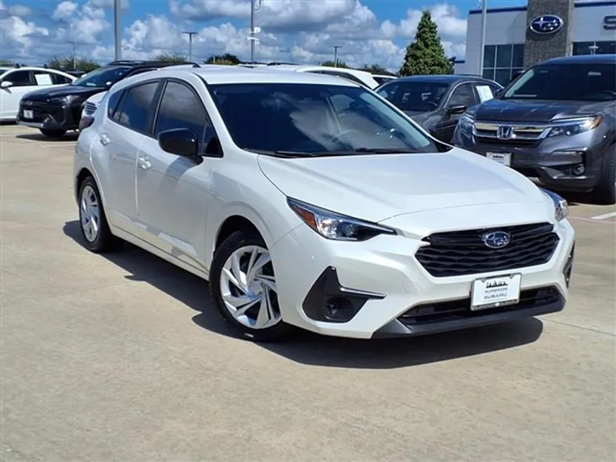 2025 Subaru Impreza Base photo 1