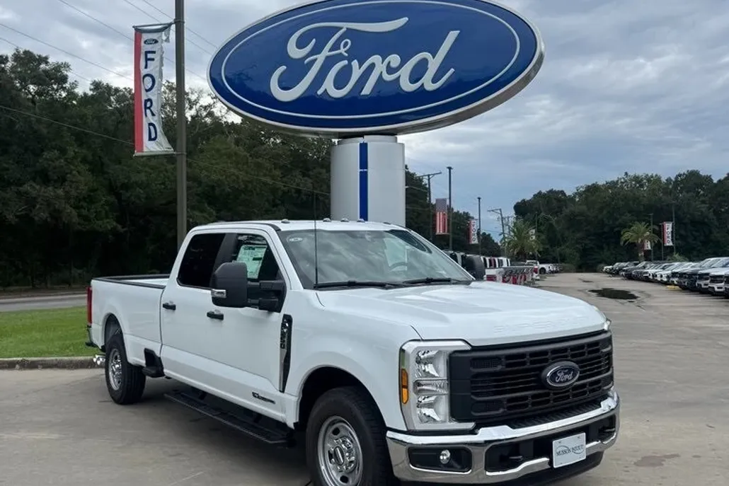2026 Ford F-250 photo 1