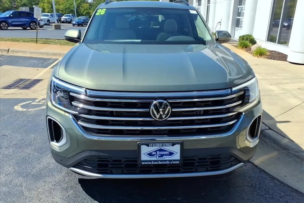 2026 Volkswagen Atlas SE Technology photo 1