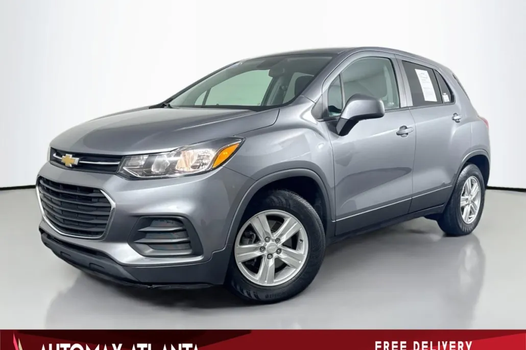 2020 Chevrolet Trax LS photo 1