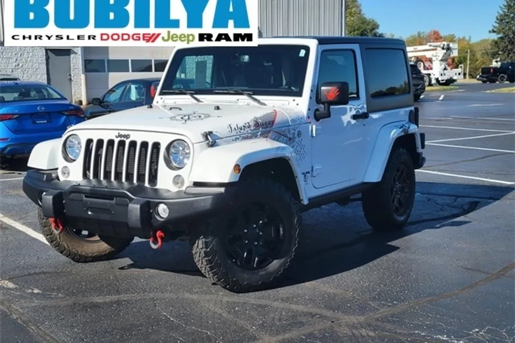2016 Jeep Wrangler Sahara photo 1