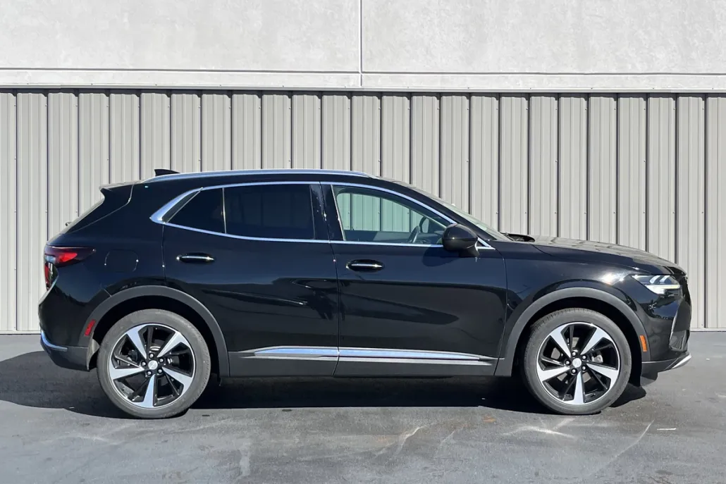 2021 Buick Envision Essence photo 1