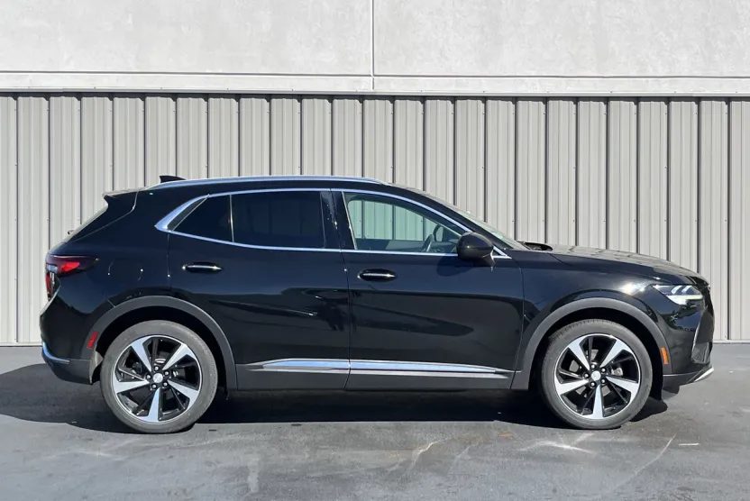 2021 Buick Envision Essence photo 1