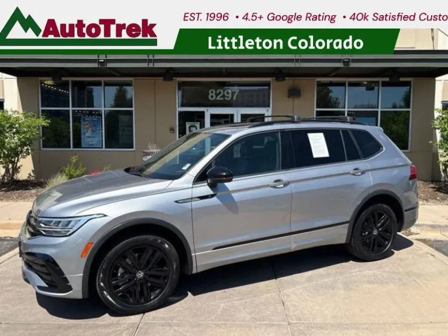 2022 Volkswagen Tiguan SE R-Line Black photo 1