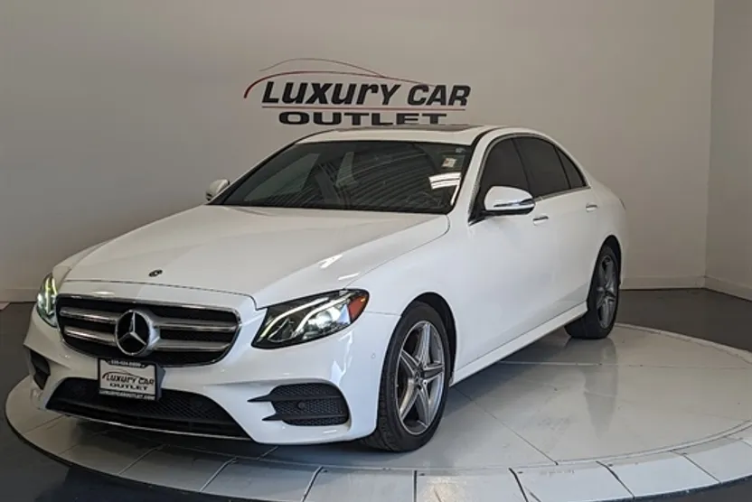 2018 Mercedes Benz E 300 4MATIC photo 1