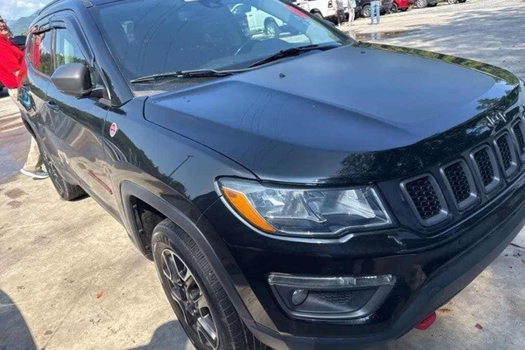 2021 Jeep Compass Trailhawk photo 1