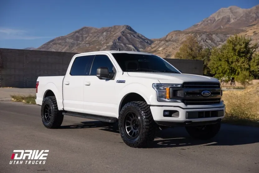 2020 Ford F-150 XLT photo 1