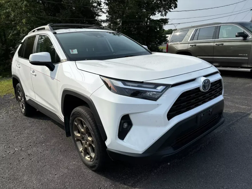 2023 Toyota RAV4 Hybrid photo 1