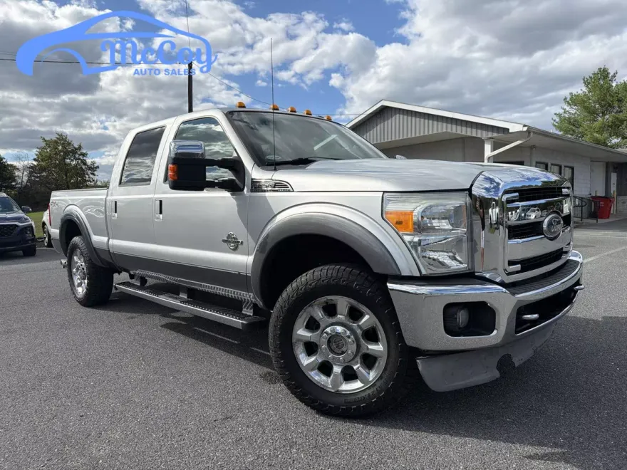 2011 Ford F-250 Lariat photo 1